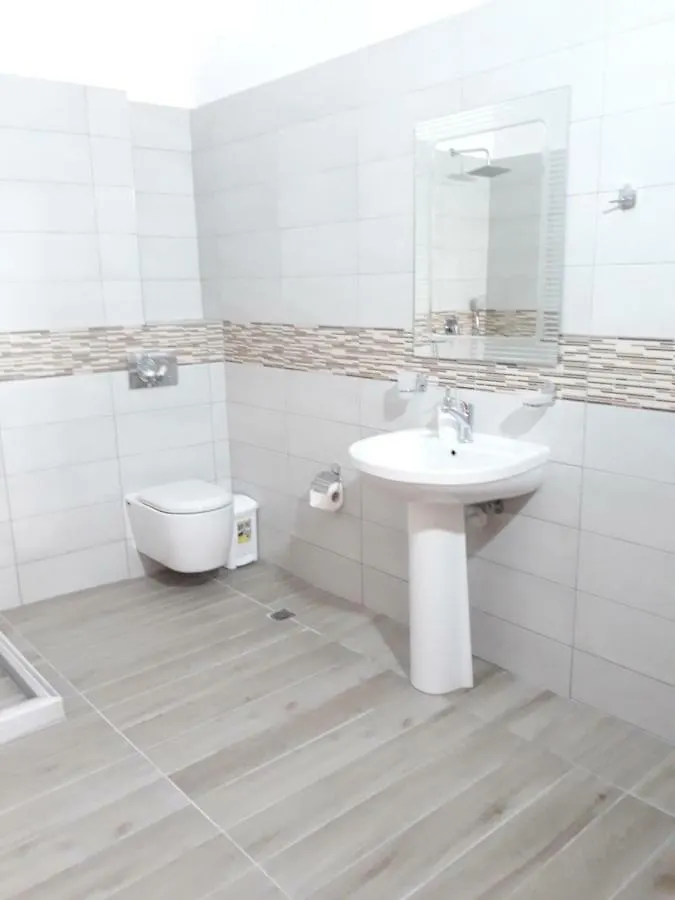 Beleris Rooms Himare Gasthuis