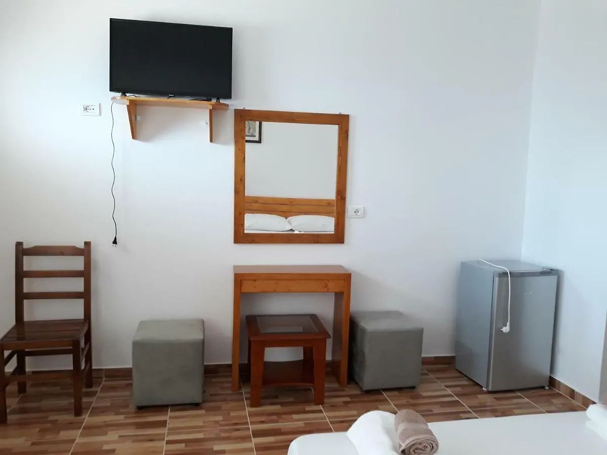 Beleris Rooms Himare Albanië
